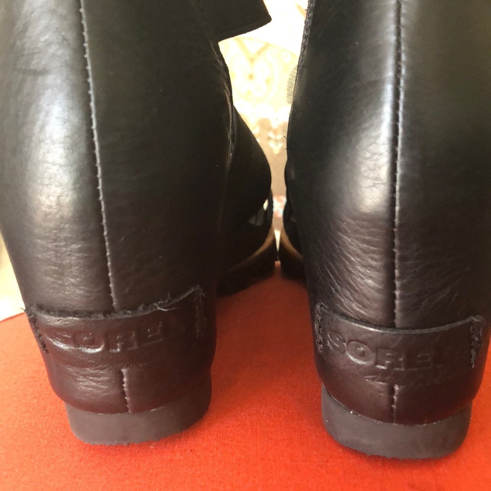 Shoes - Picture 6 of 8